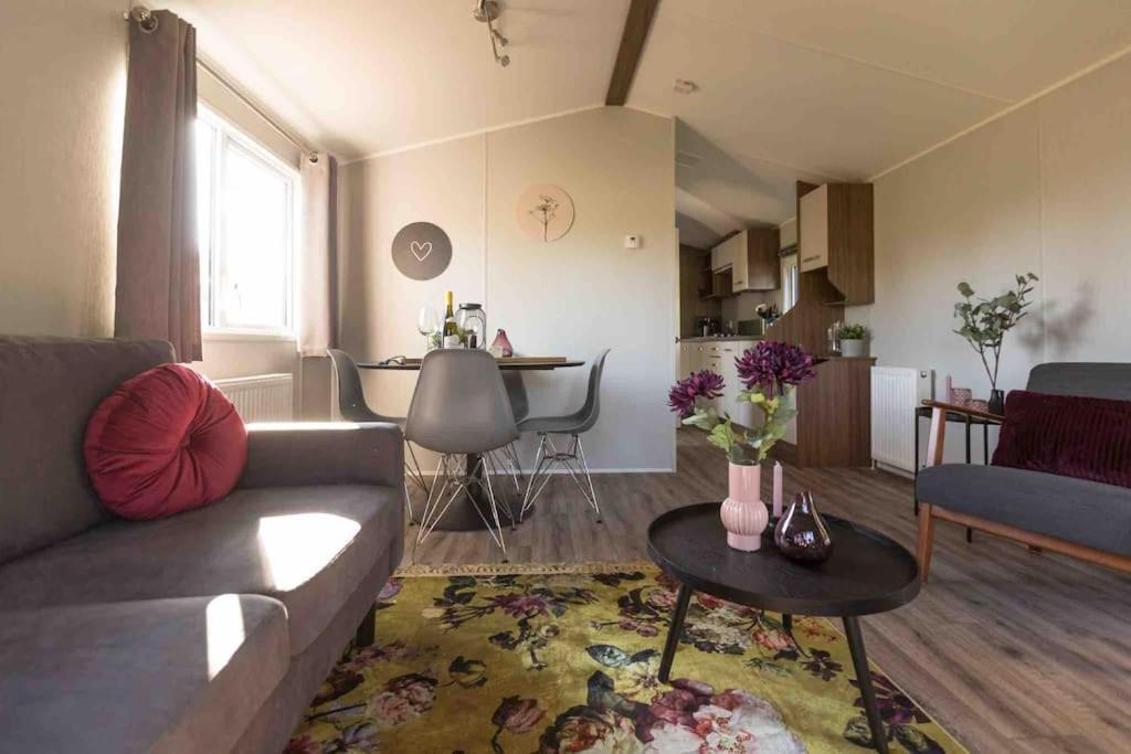 Вілла 6-Persoons Chalet In Voorthuizen Op De Veluwe Екстер'єр фото