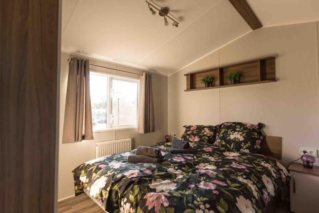 Вілла 6-Persoons Chalet In Voorthuizen Op De Veluwe Екстер'єр фото